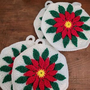 4 Handmade Christmas Poinsettia Potholders Hot Pads 8"